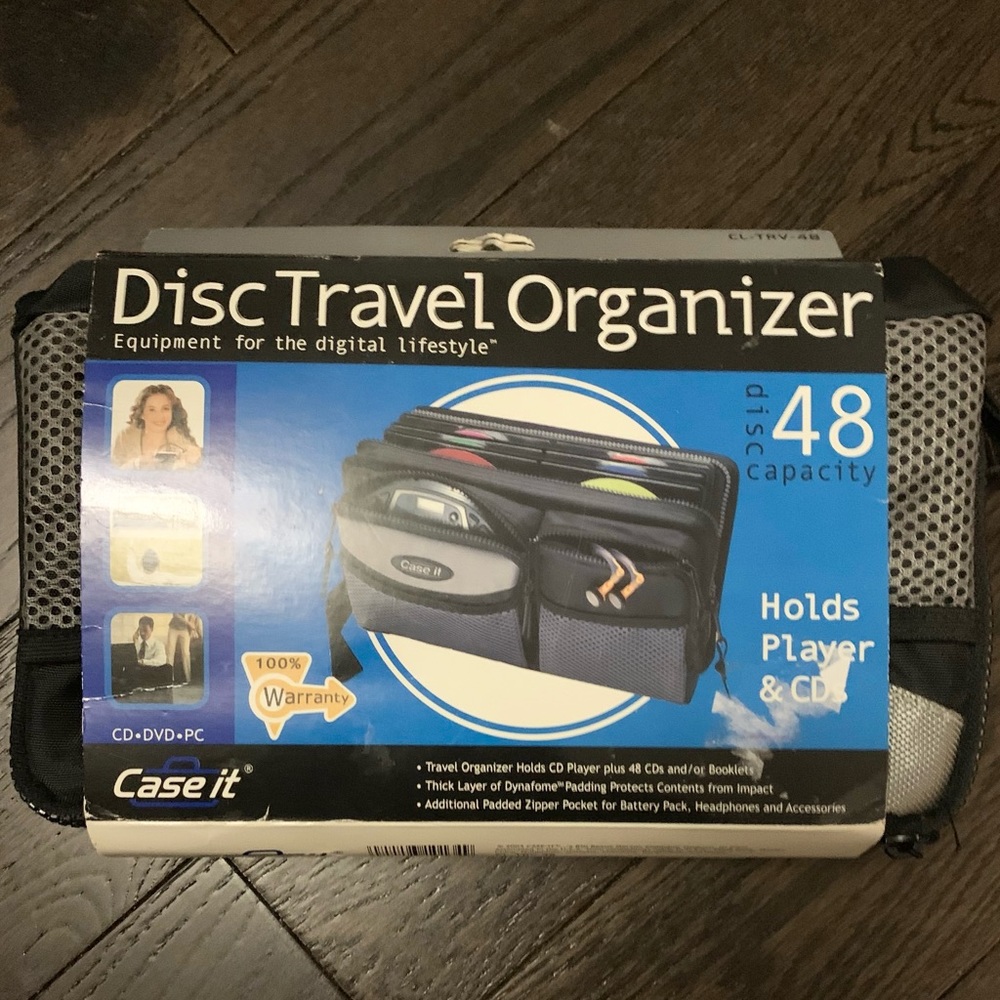 BNIB Case It Disc Travel Organizer